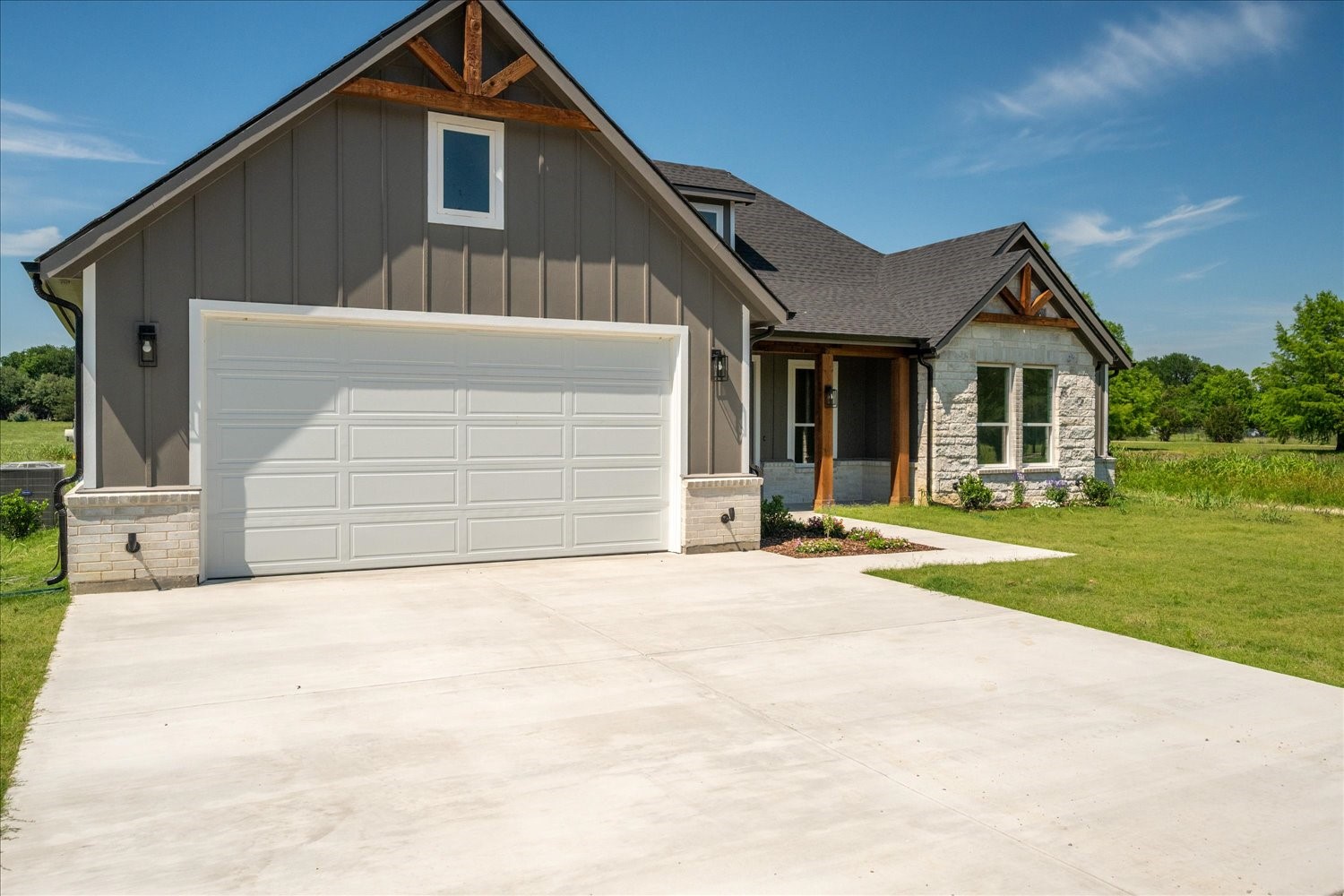 1533 County Road 4945 Leonard TX 75452