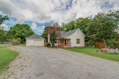 209 Walnut Street Howe TX 75459