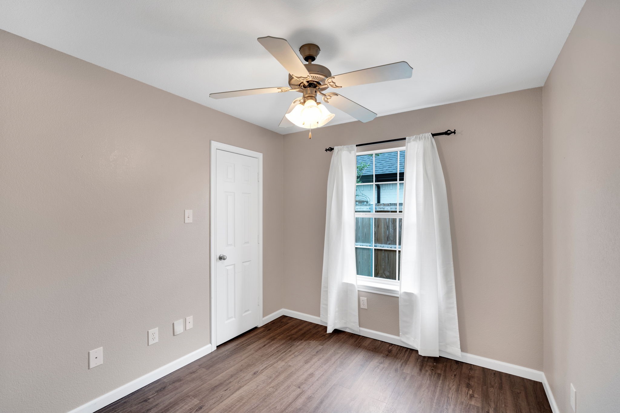 614 Jordan Lane Waxahachie TX 75165