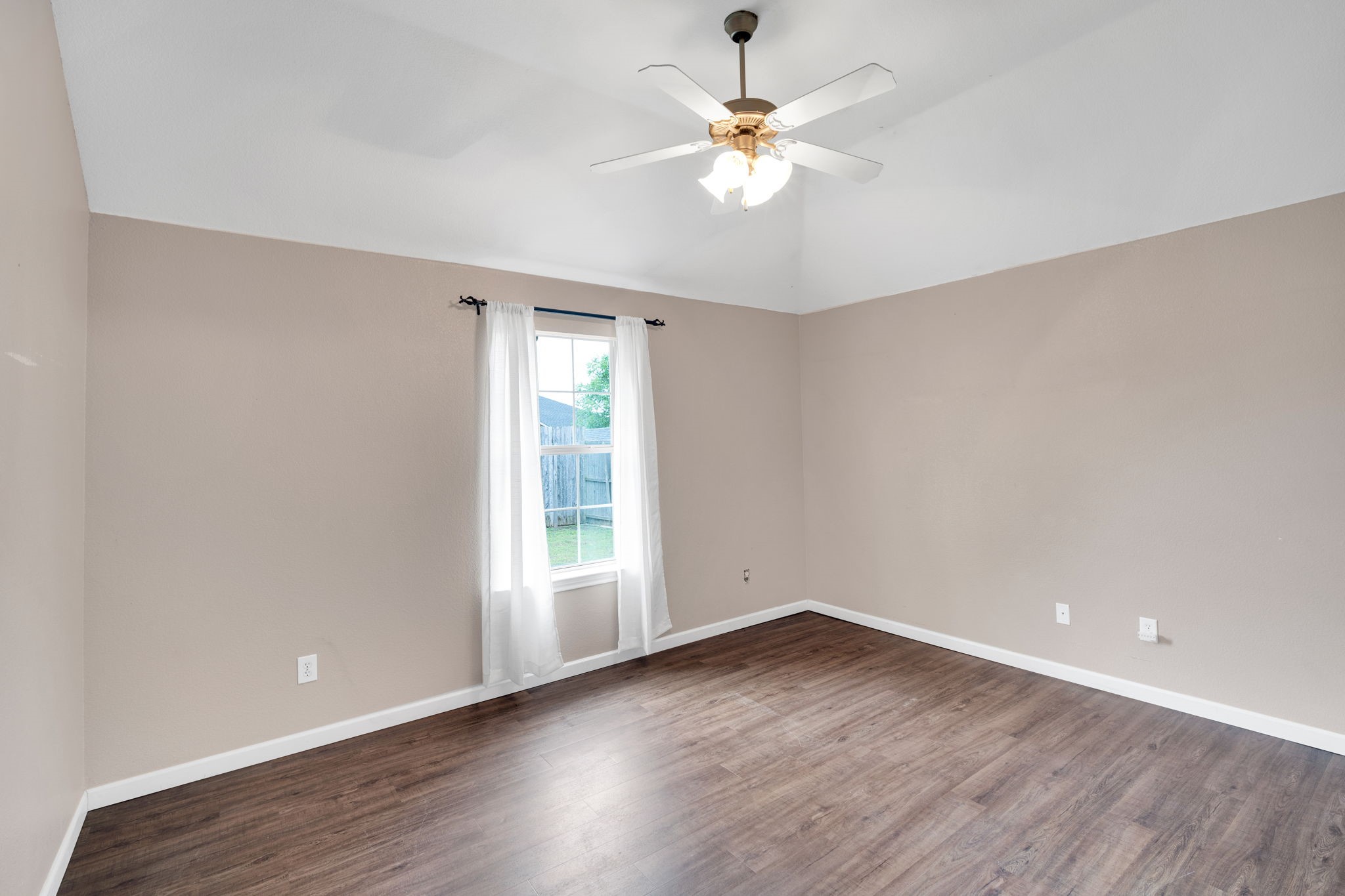614 Jordan Lane Waxahachie TX 75165