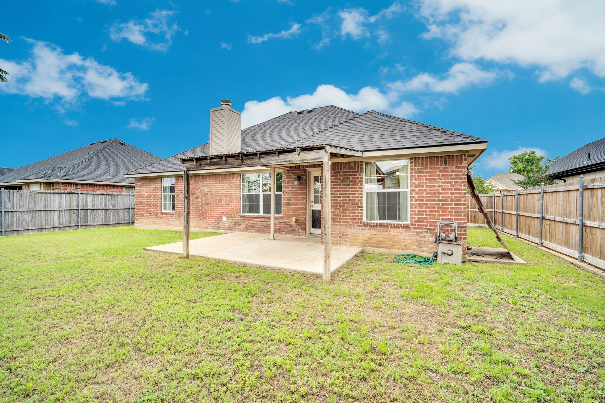 614 Jordan Lane Waxahachie TX 75165