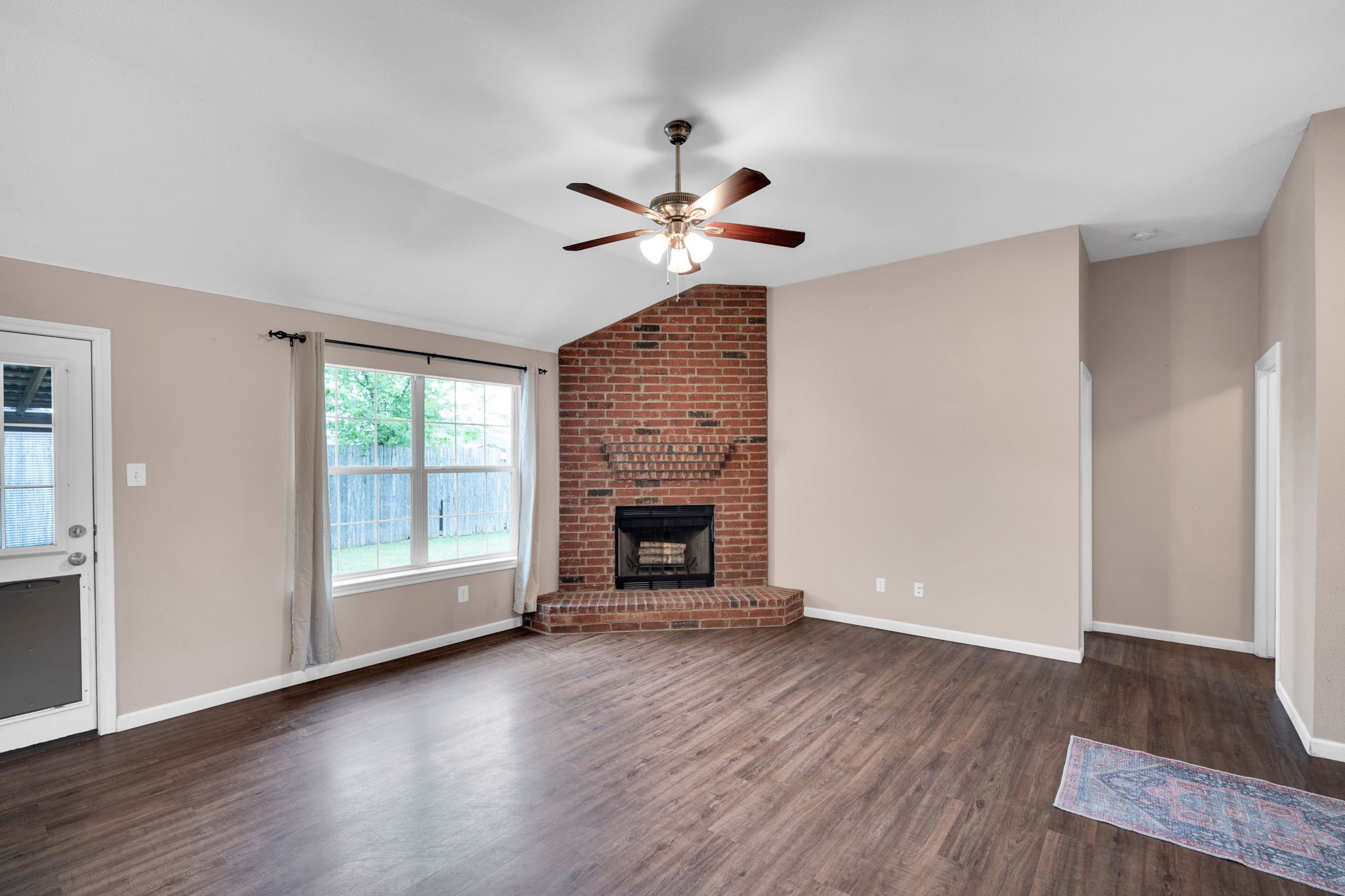 614 Jordan Lane Waxahachie TX 75165
