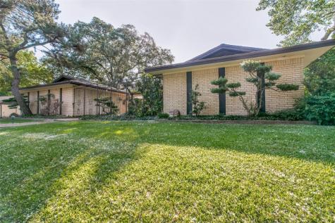 21 Mont Del Drive Benbrook TX 76132