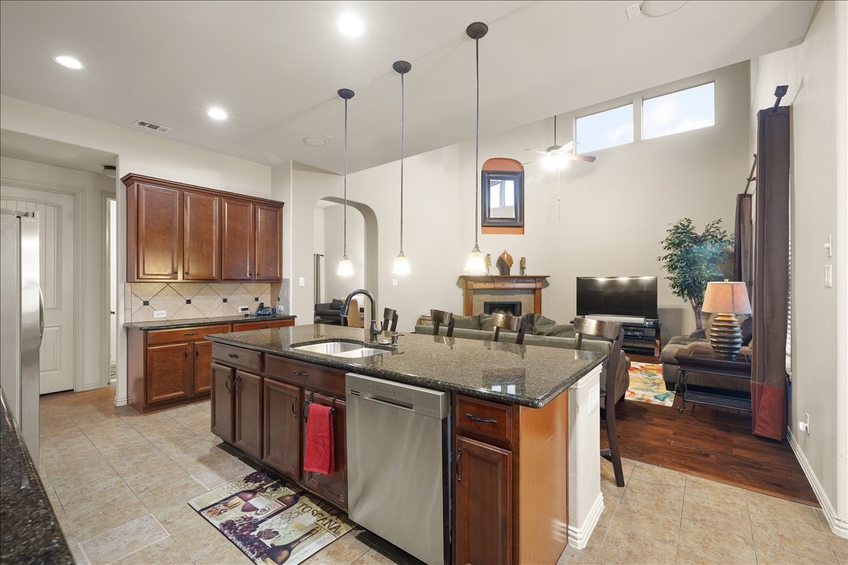 2952 Bahia Grand Prairie TX 75054