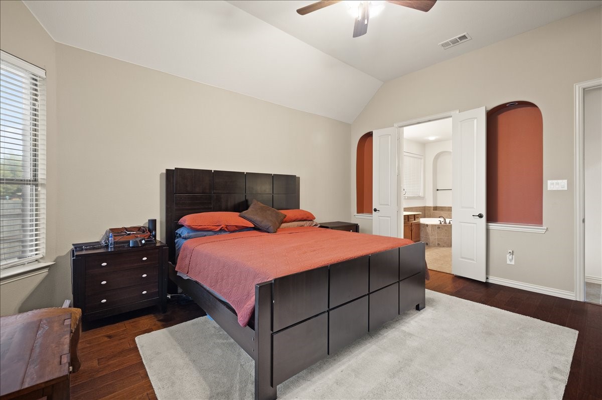 2952 Bahia Grand Prairie TX 75054