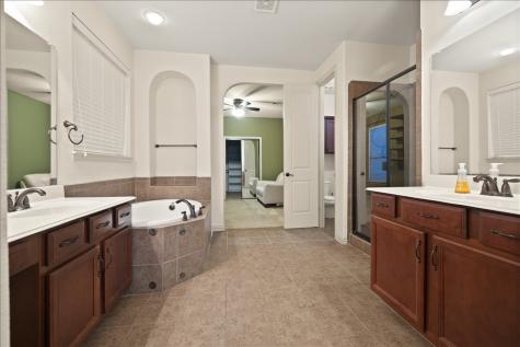 2952 Bahia Grand Prairie TX 75054