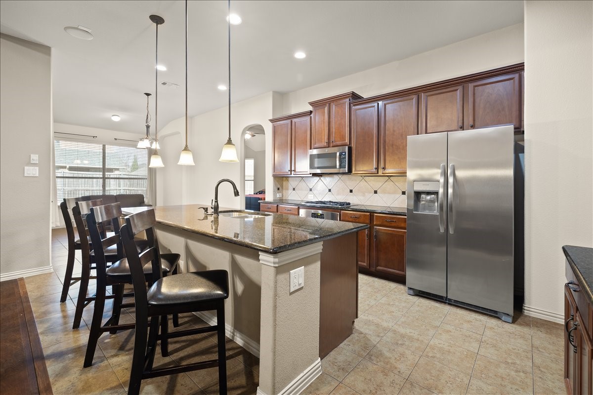 2952 Bahia Grand Prairie TX 75054