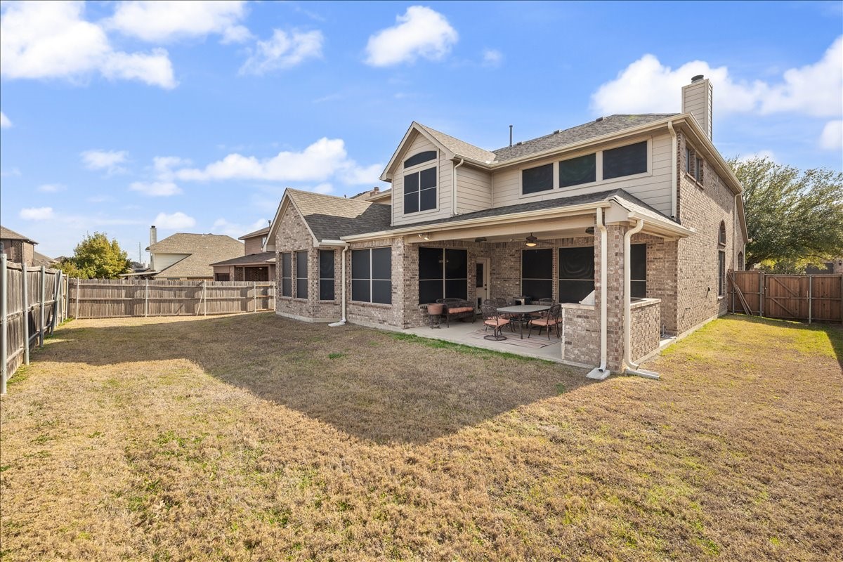 2952 Bahia Grand Prairie TX 75054