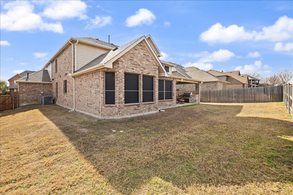 2952 Bahia Grand Prairie TX 75054