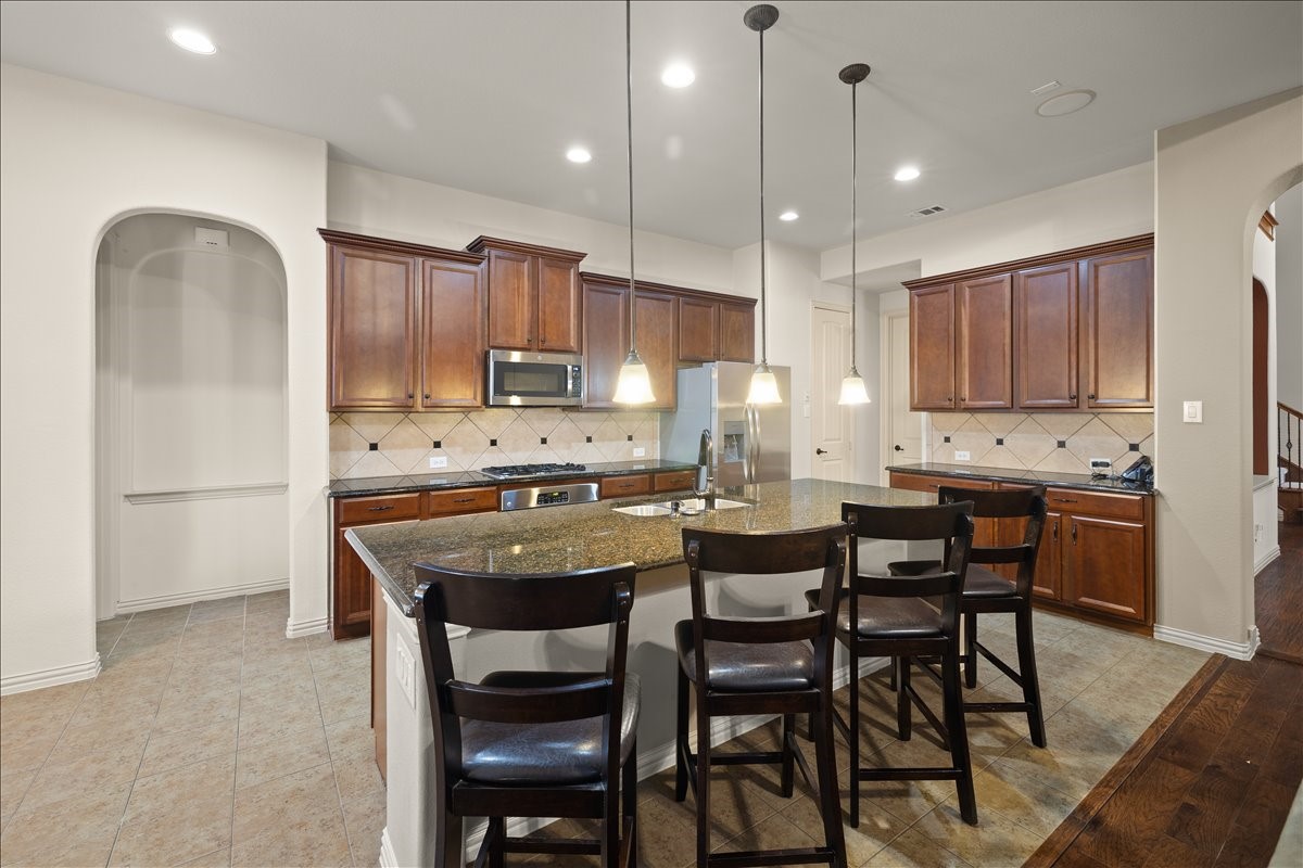 2952 Bahia Grand Prairie TX 75054