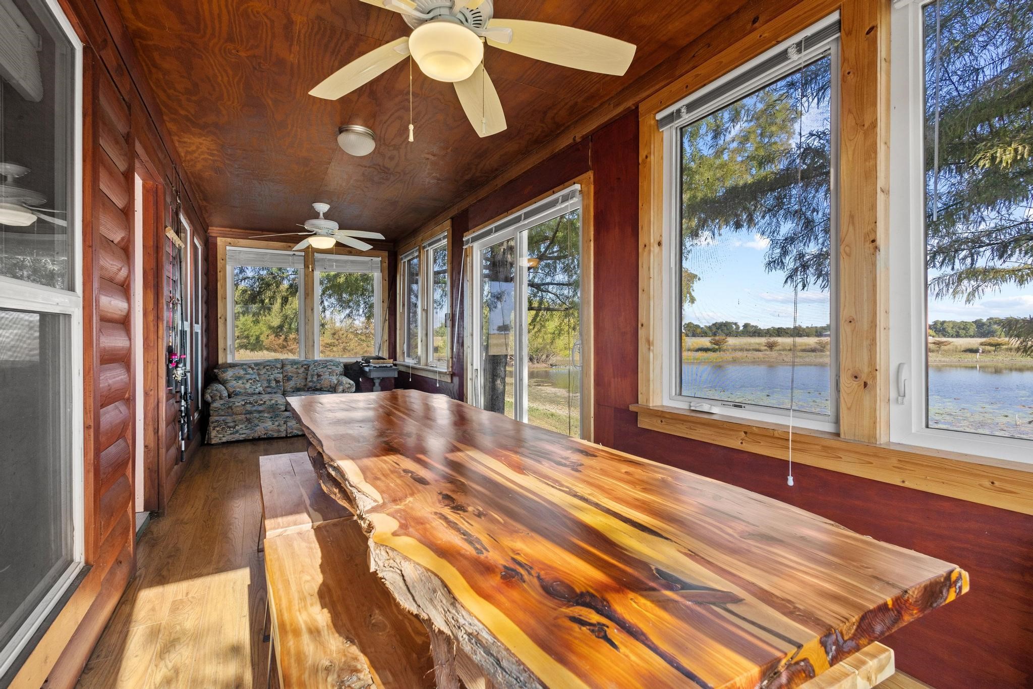 300 County Road 27100 Honey Grove TX 75446