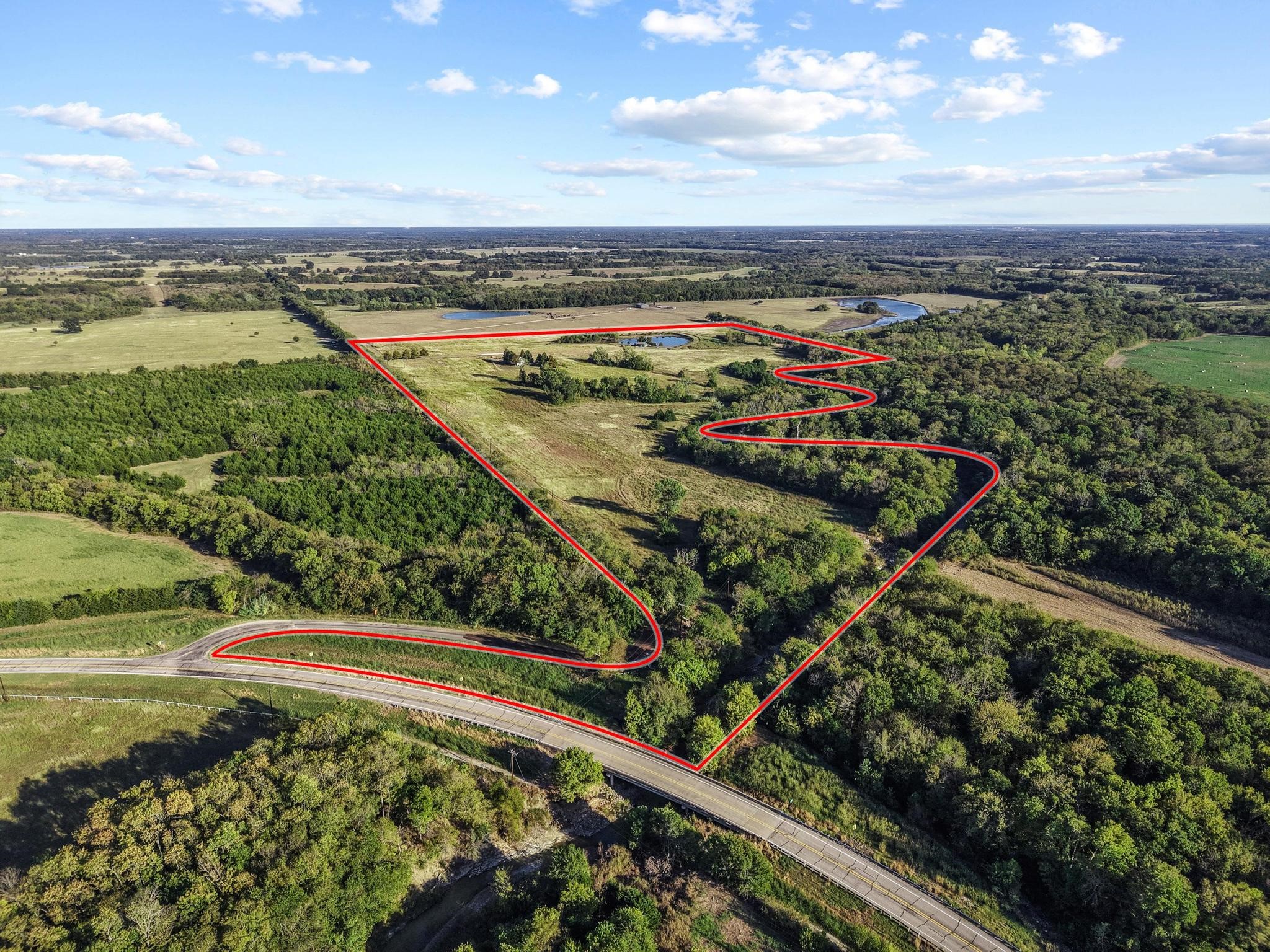 300 County Road 27100 Honey Grove TX 75446
