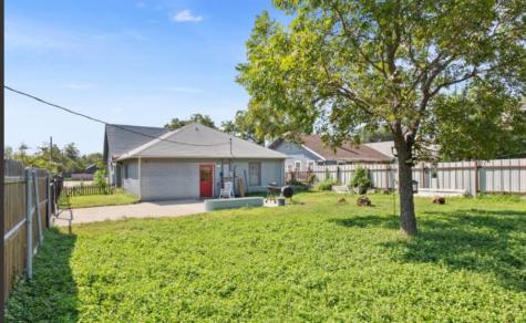 2401 Colonial Avenue Waco TX 76707