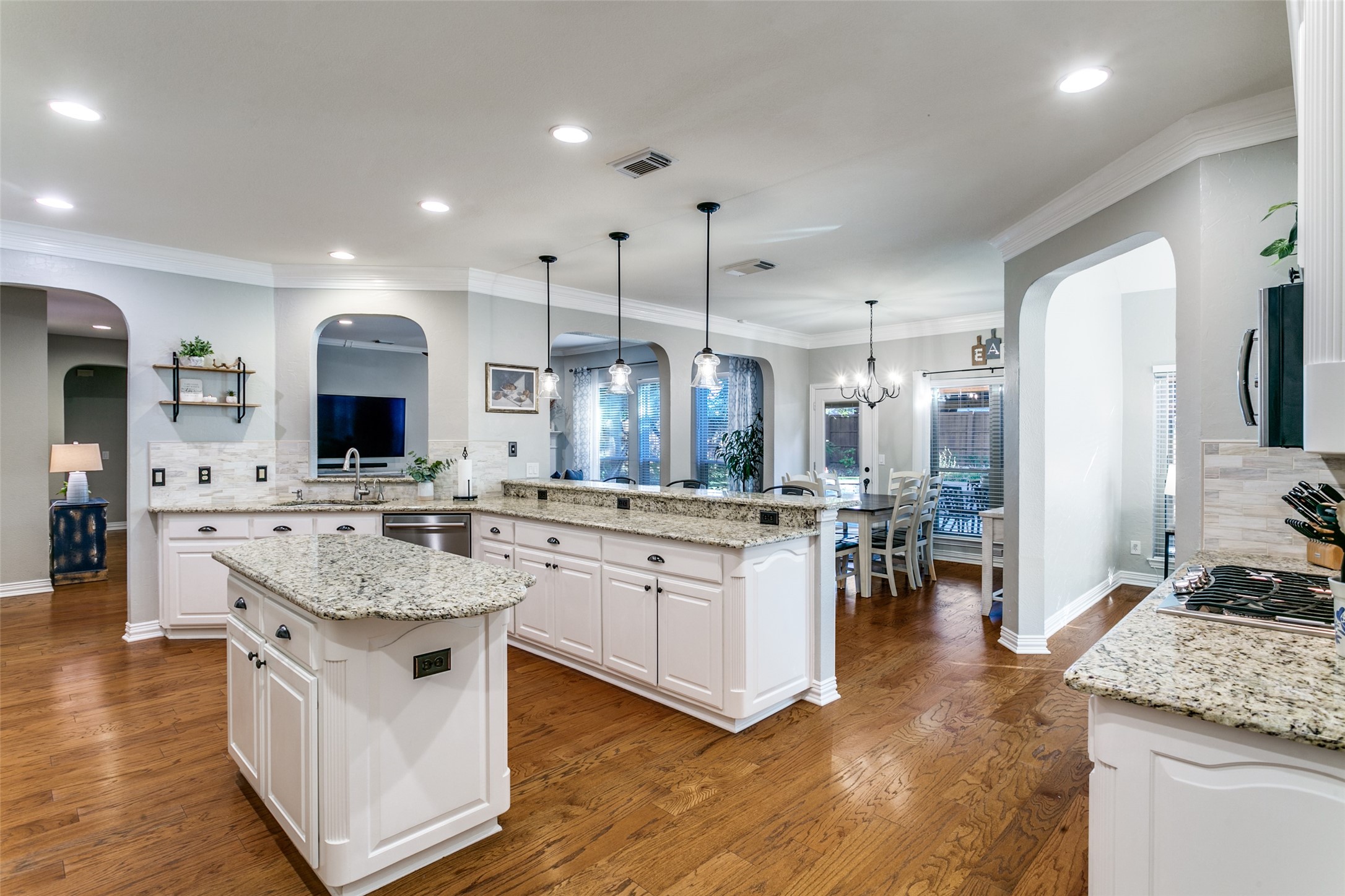 1811 Redwing Court Southlake TX 76092