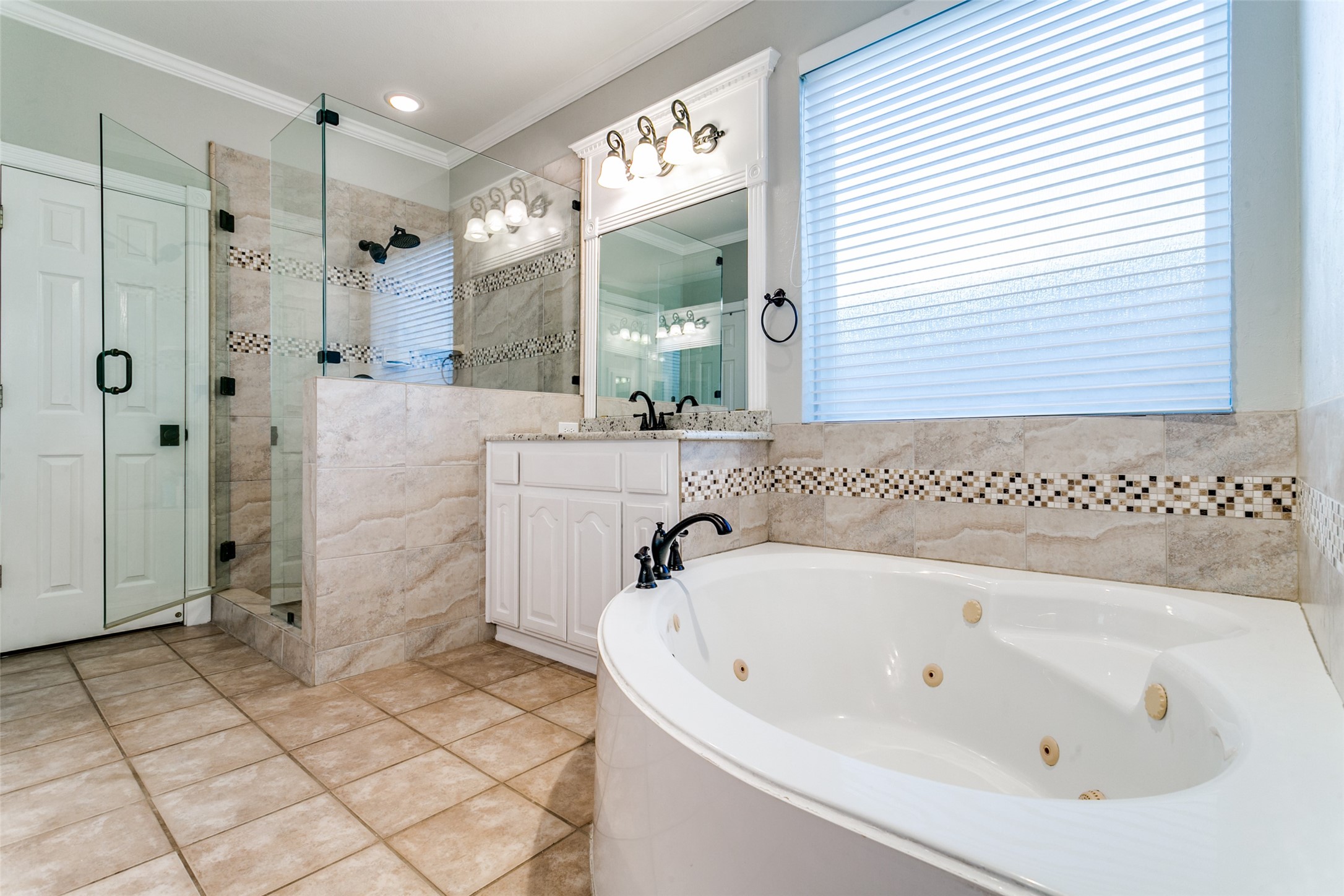 1811 Redwing Court Southlake TX 76092