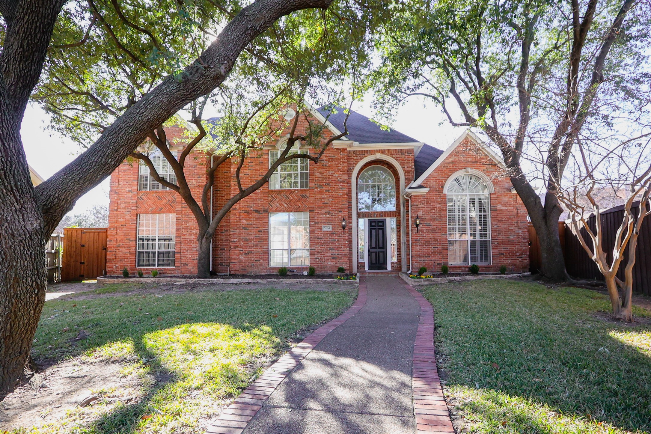 5104 Lincolnshire Court Dallas TX 75287