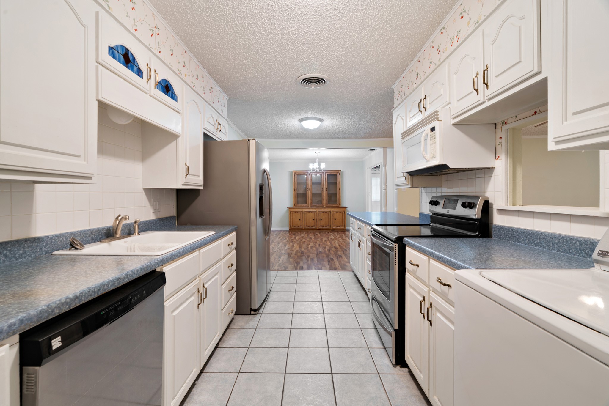 3225 E Houston Street Paris TX 75460