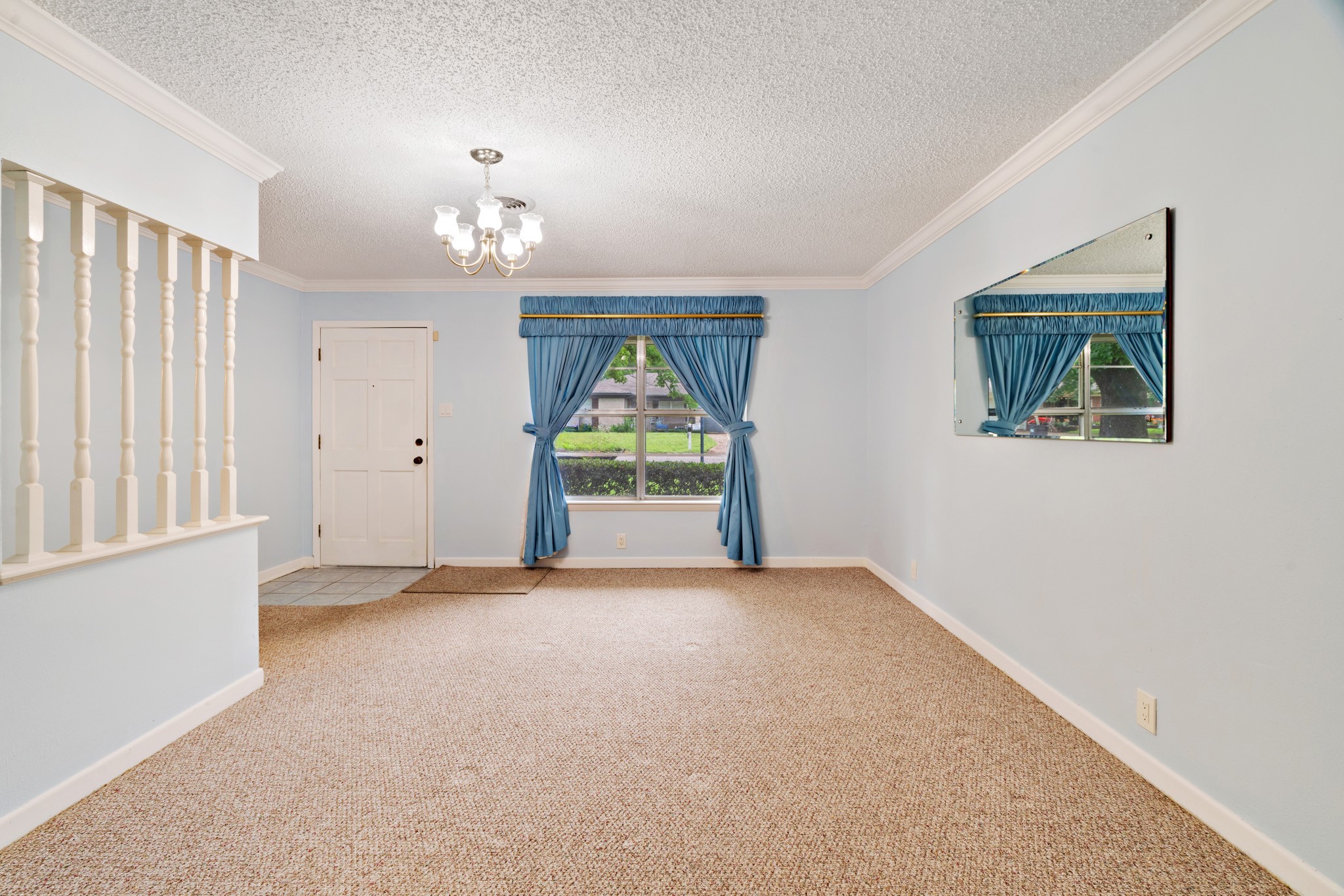 3225 E Houston Street Paris TX 75460
