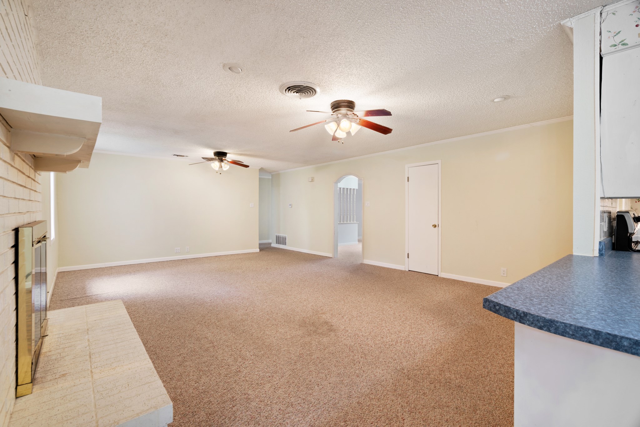 3225 E Houston Street Paris TX 75460