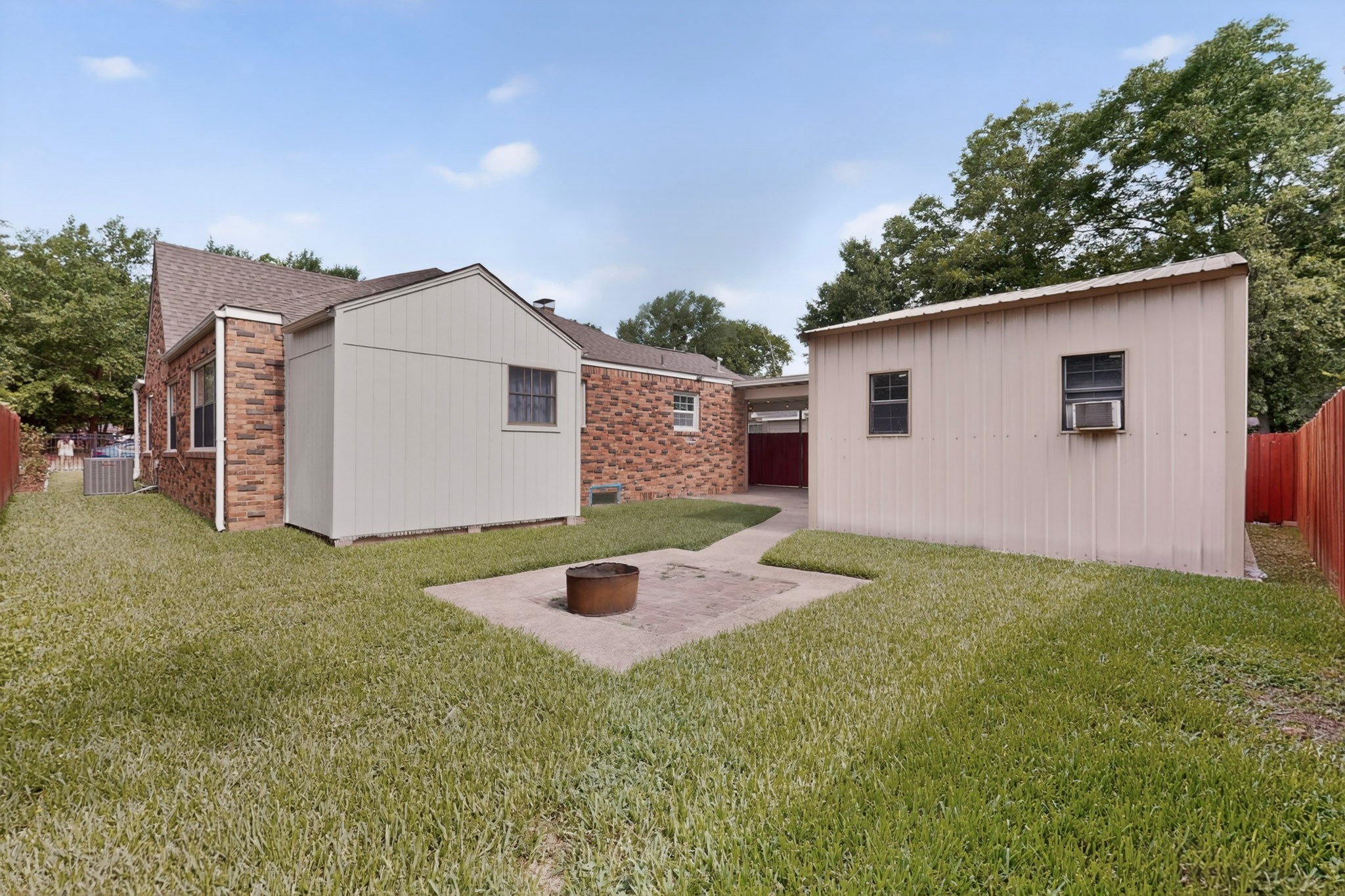 926 S Kennedy Avenue Tyler TX 75701