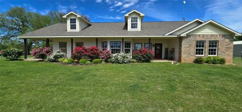 301 County Road 3791 Paradise TX 76073
