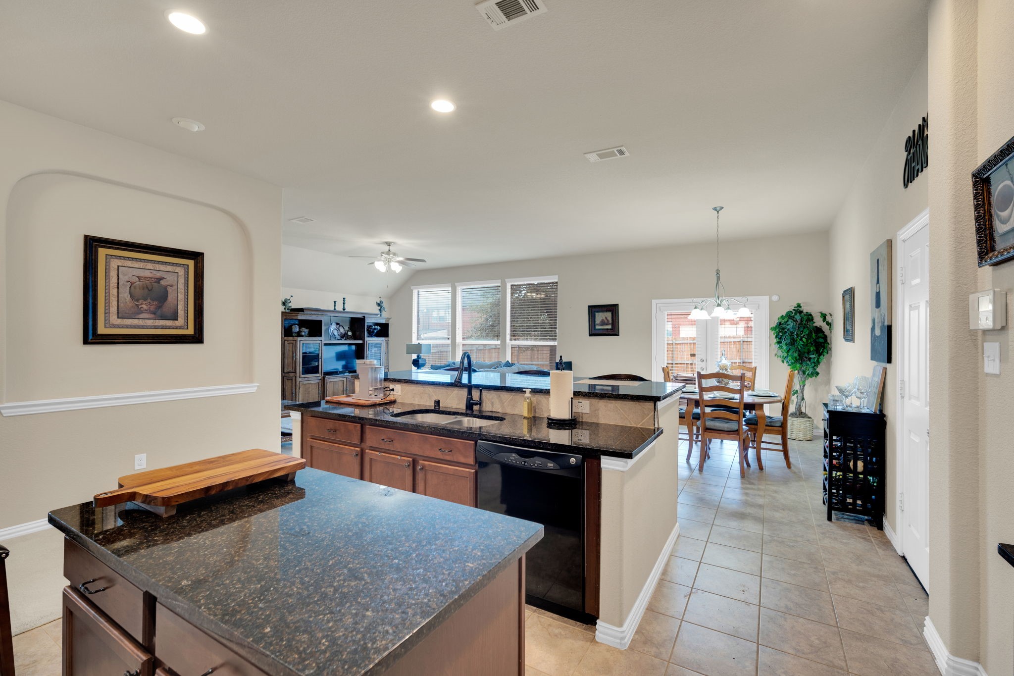900 Ginger Trail Desoto TX 75115