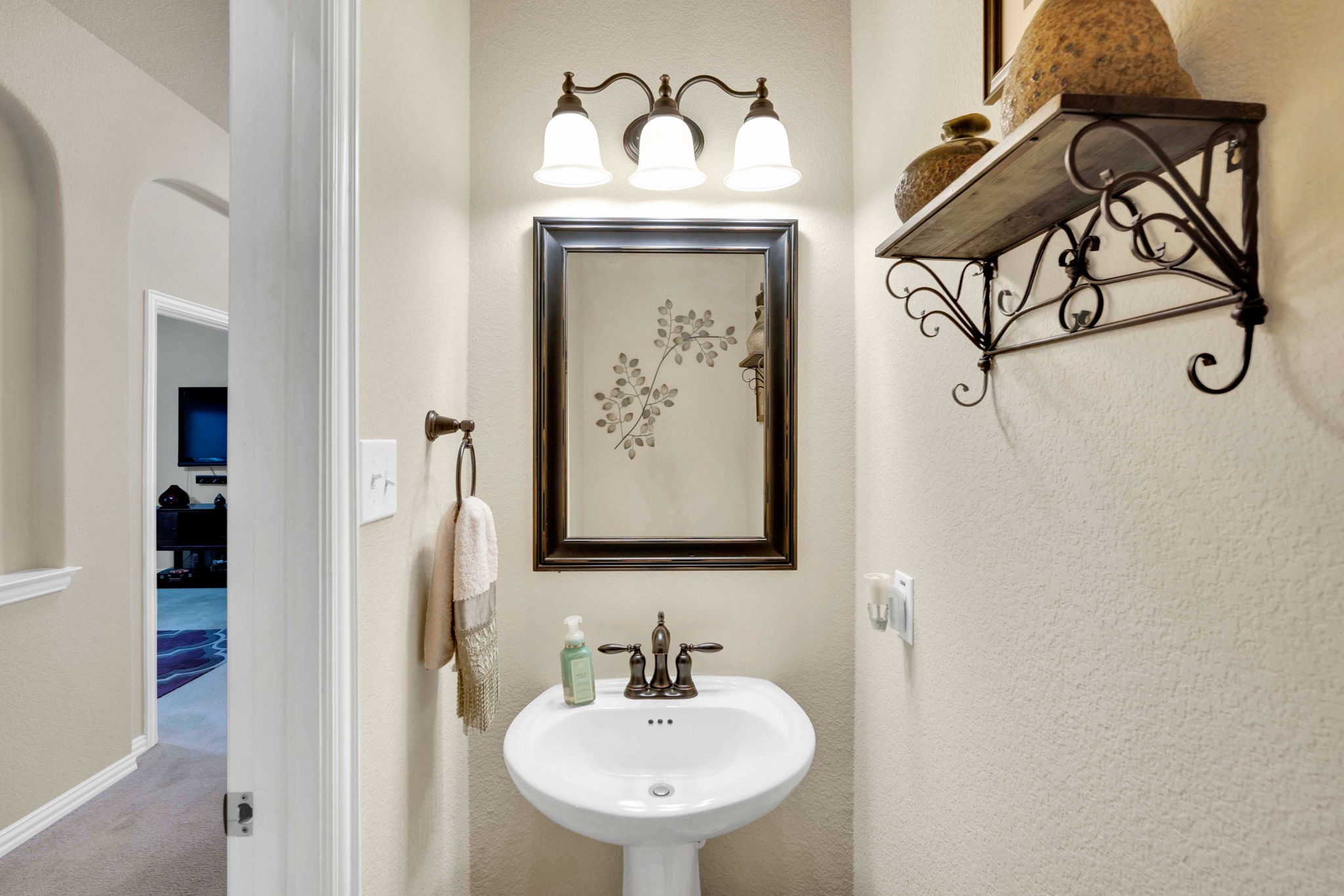 900 Ginger Trail Desoto TX 75115