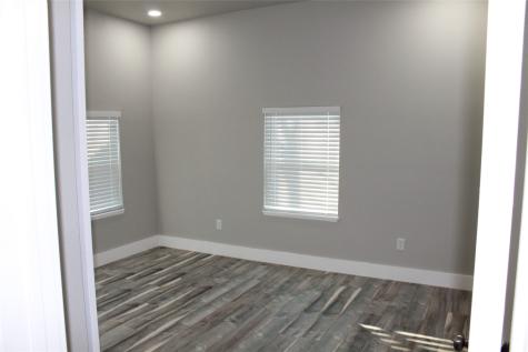 104 S Hubbard Street Alvord TX 76225
