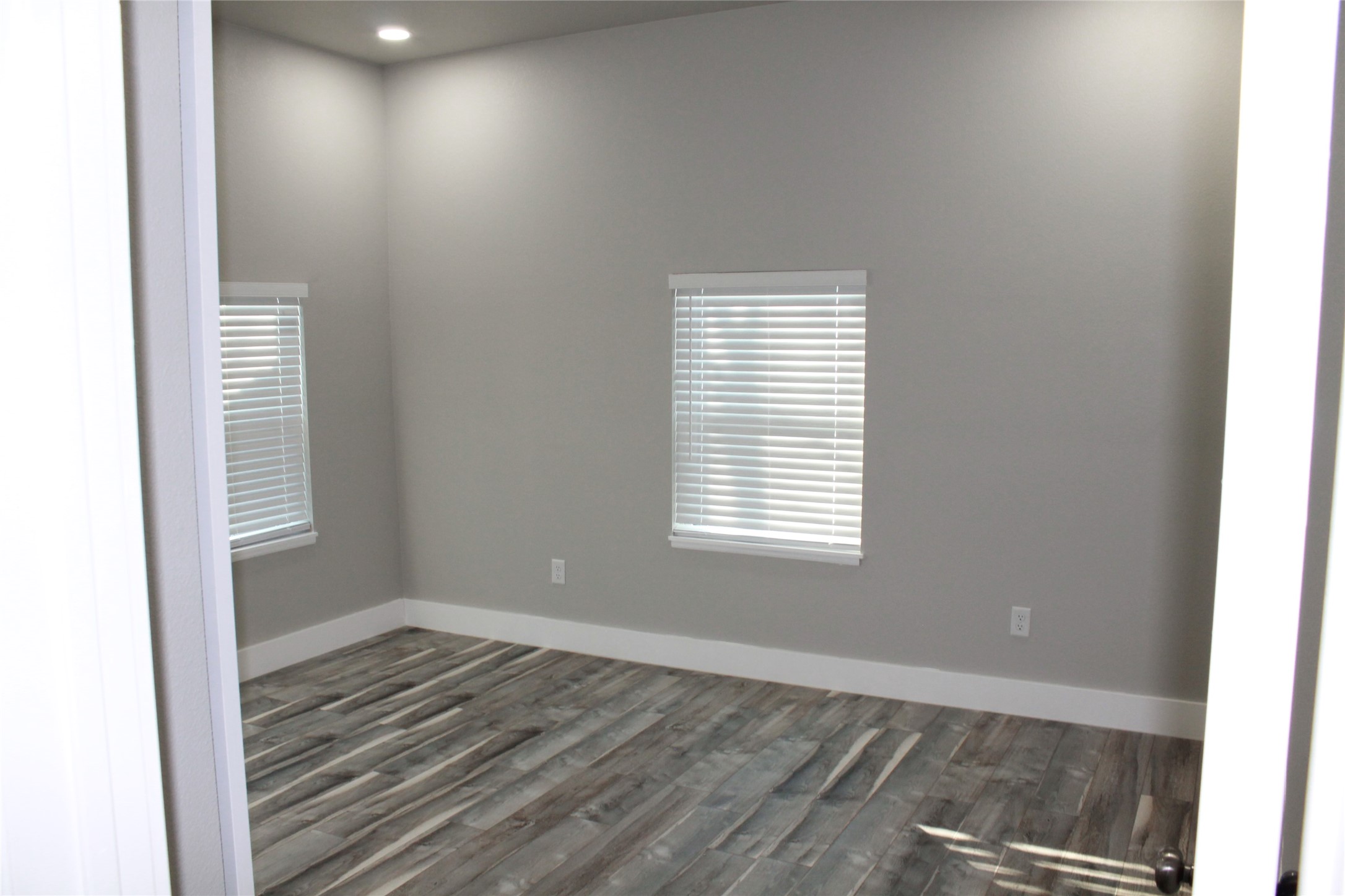 104 S Hubbard Street Alvord TX 76225