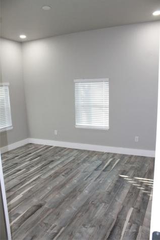 104 S Hubbard Street Alvord TX 76225