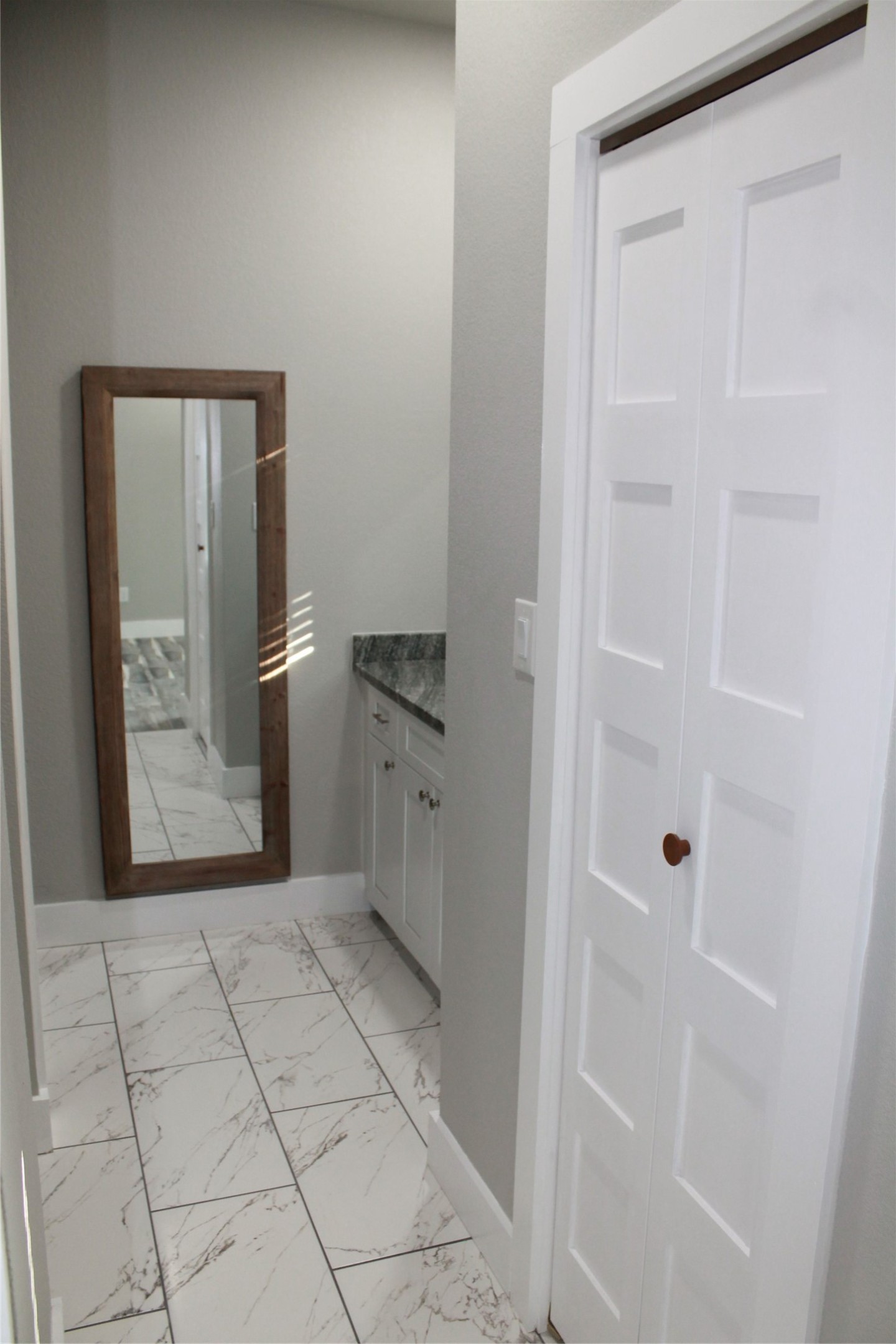 104 S Hubbard Street Alvord TX 76225