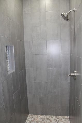 104 S Hubbard Street Alvord TX 76225