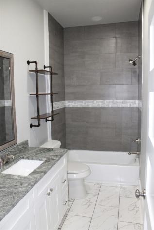 104 S Hubbard Street Alvord TX 76225