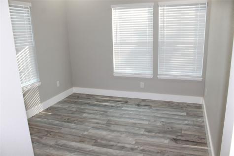 104 S Hubbard Street Alvord TX 76225