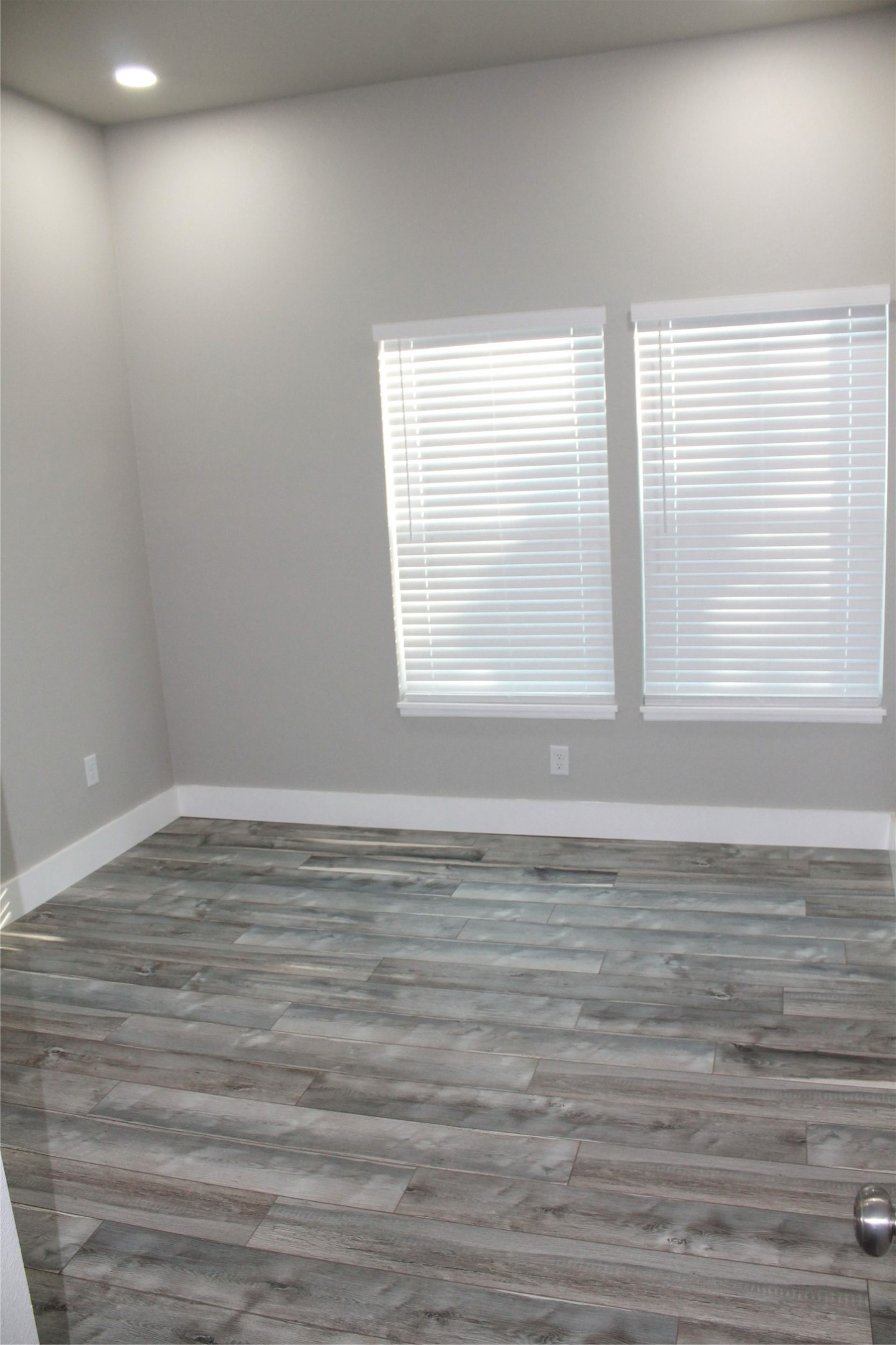 104 S Hubbard Street Alvord TX 76225