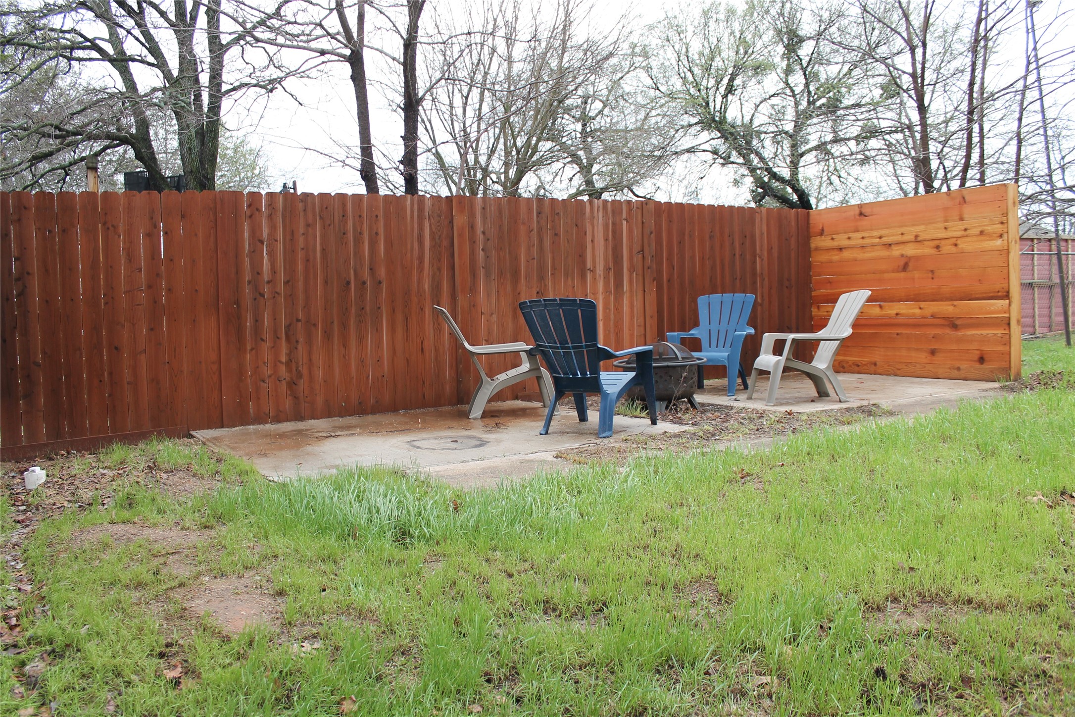 104 S Hubbard Street Alvord TX 76225