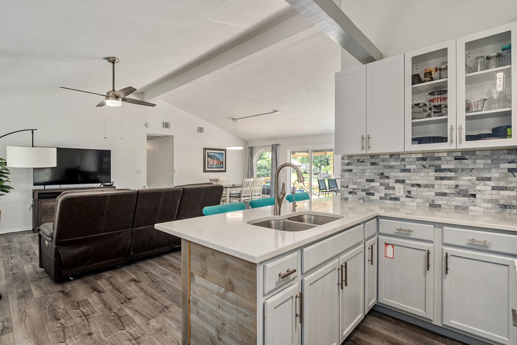 105 Tarno Lane Gun Barrel City TX 75156