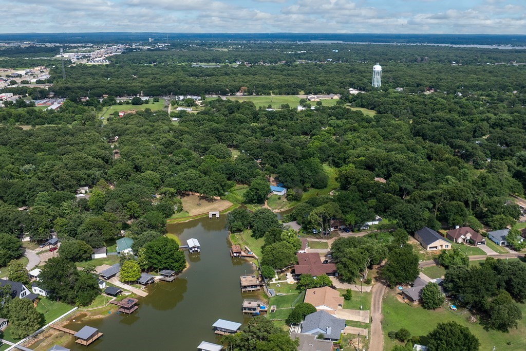 105 Tarno Lane Gun Barrel City TX 75156
