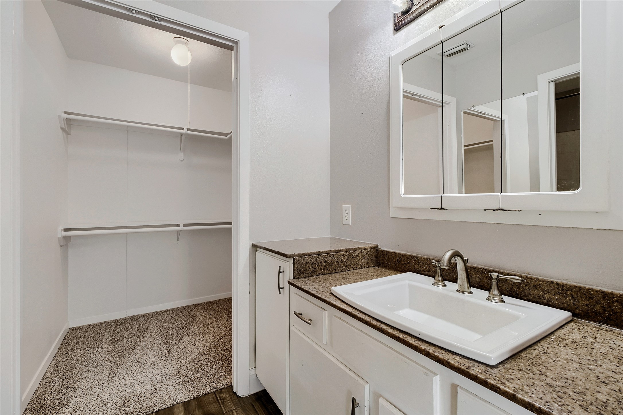 1624 Choteau Circle Grapevine TX 76051