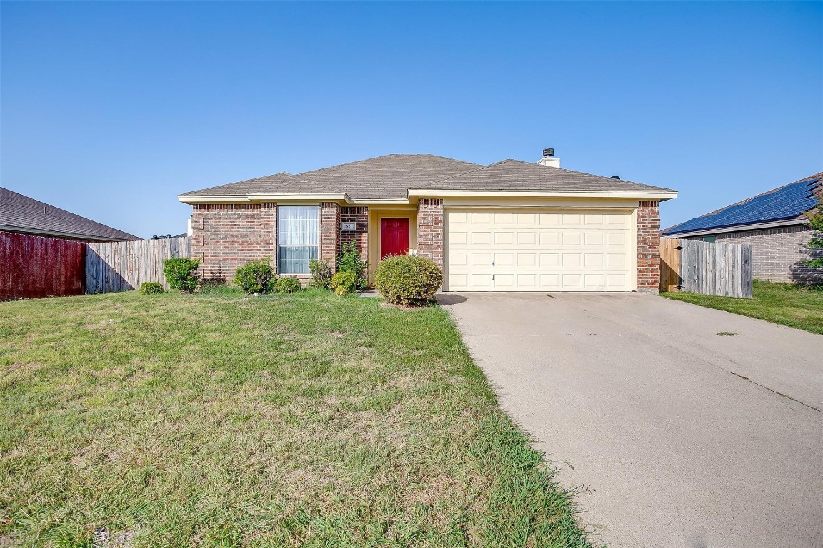 521 Reagan Lane Burleson TX 76028