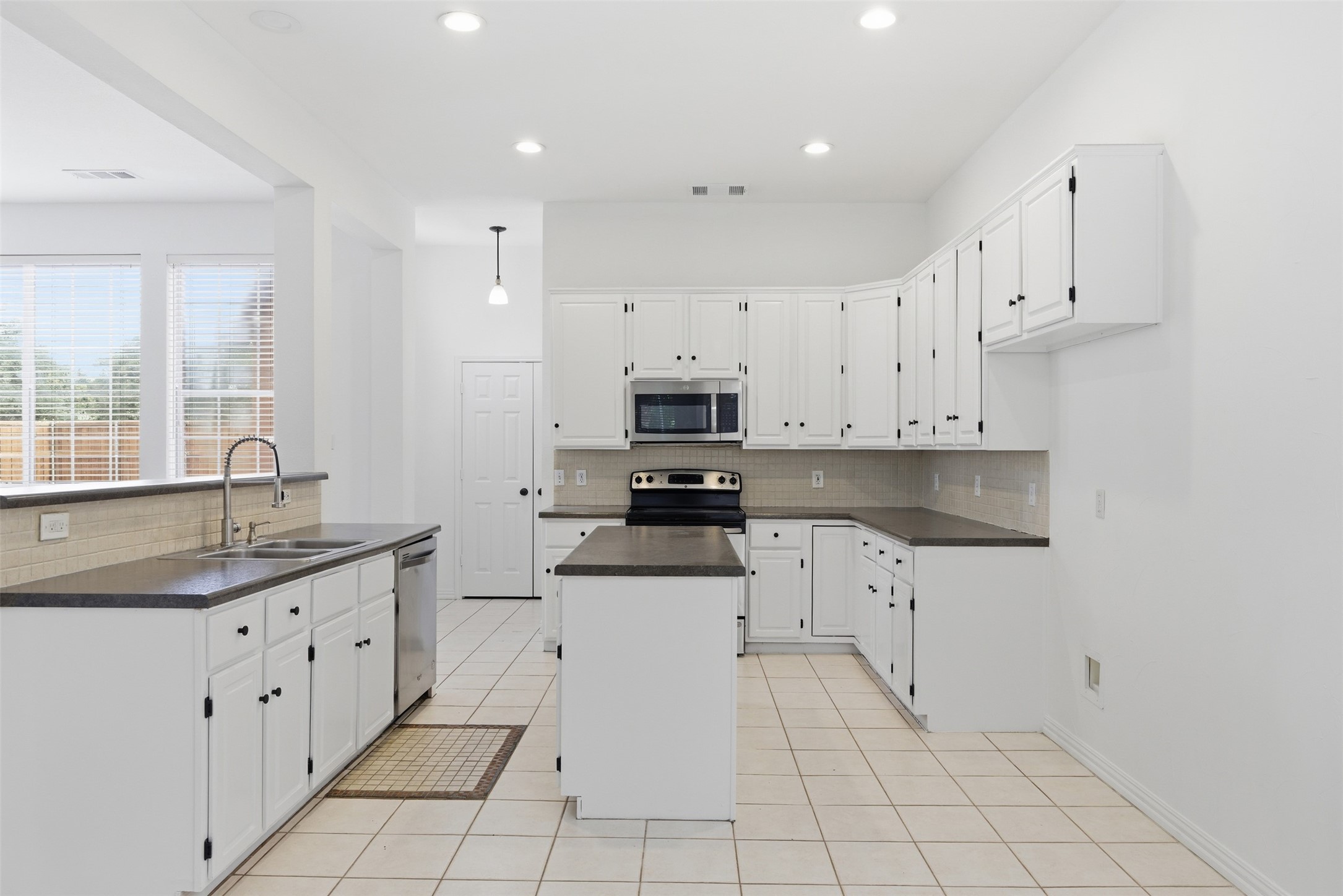 3221 Corning Drive Plano TX 75023