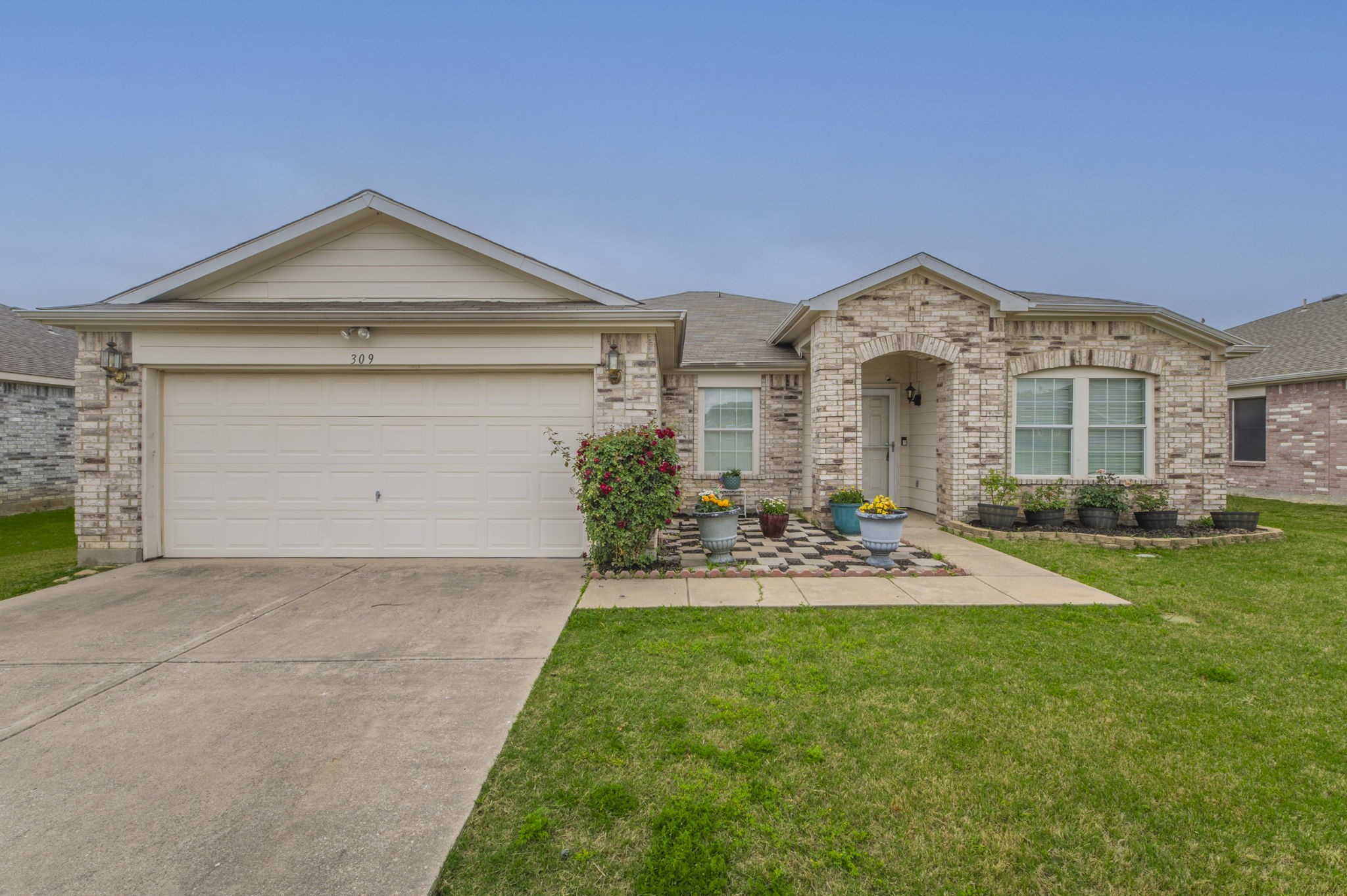 309 Broken Arrow Krum TX 76249