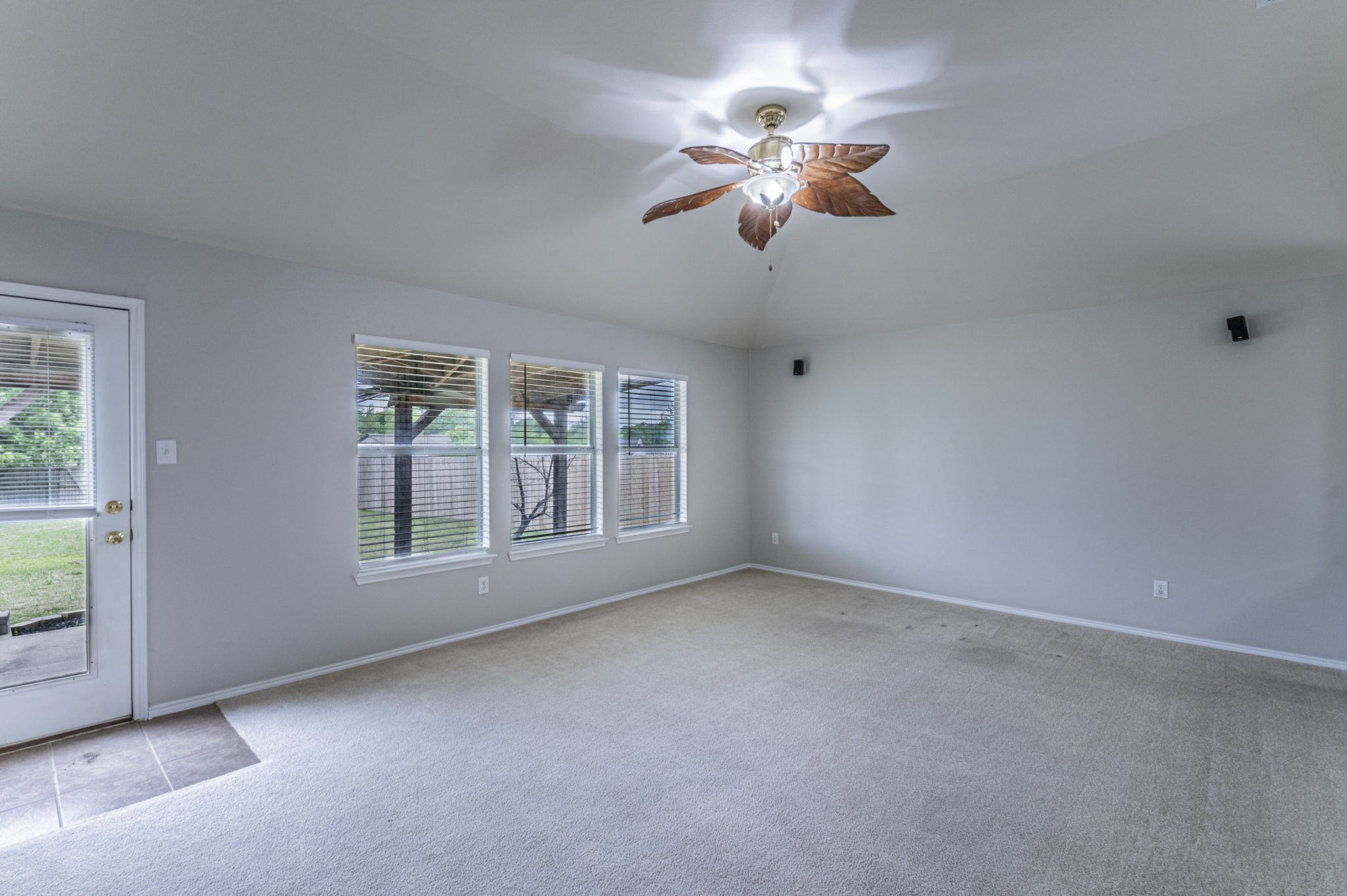309 Broken Arrow Krum TX 76249
