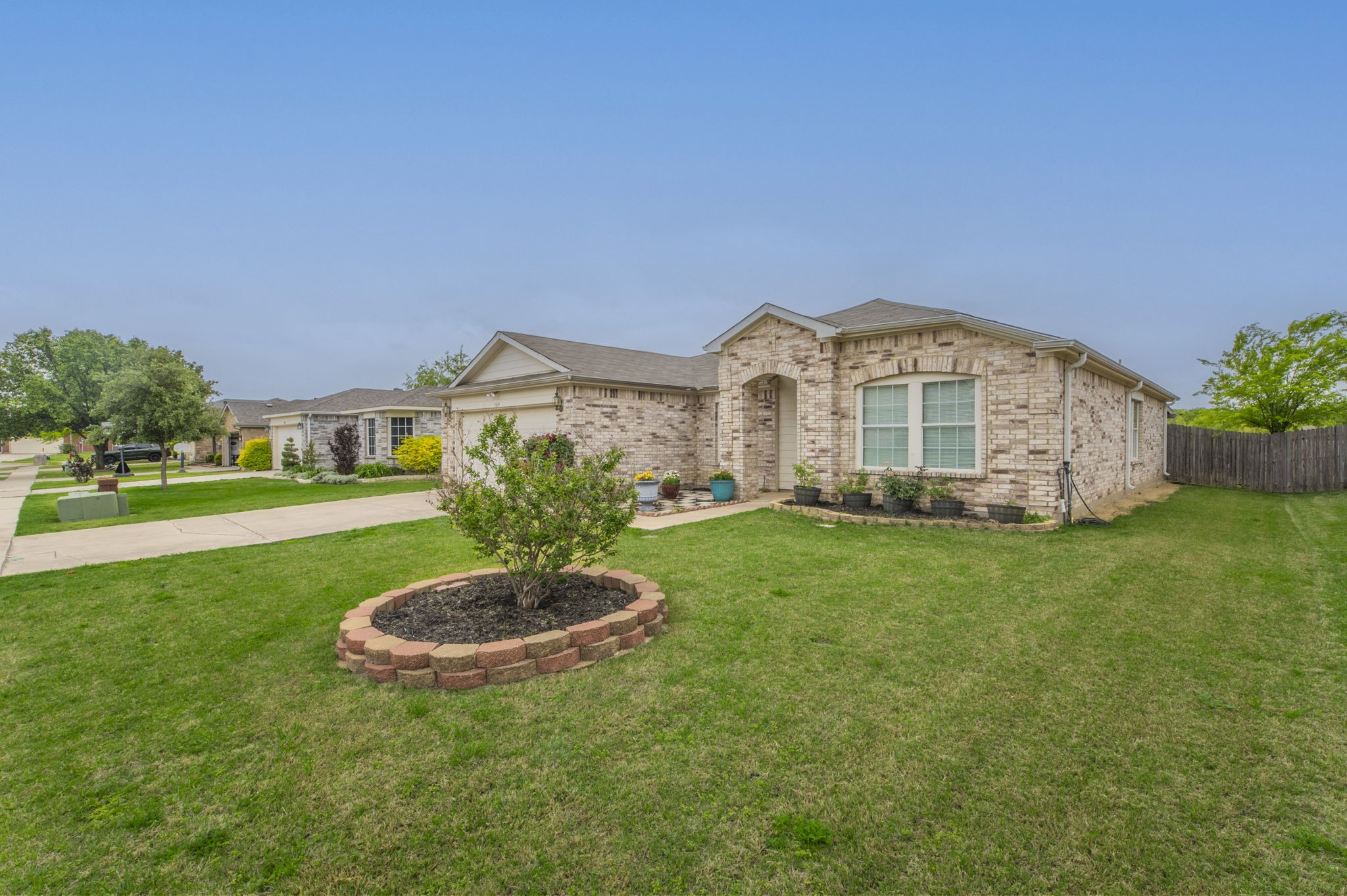 309 Broken Arrow Krum TX 76249