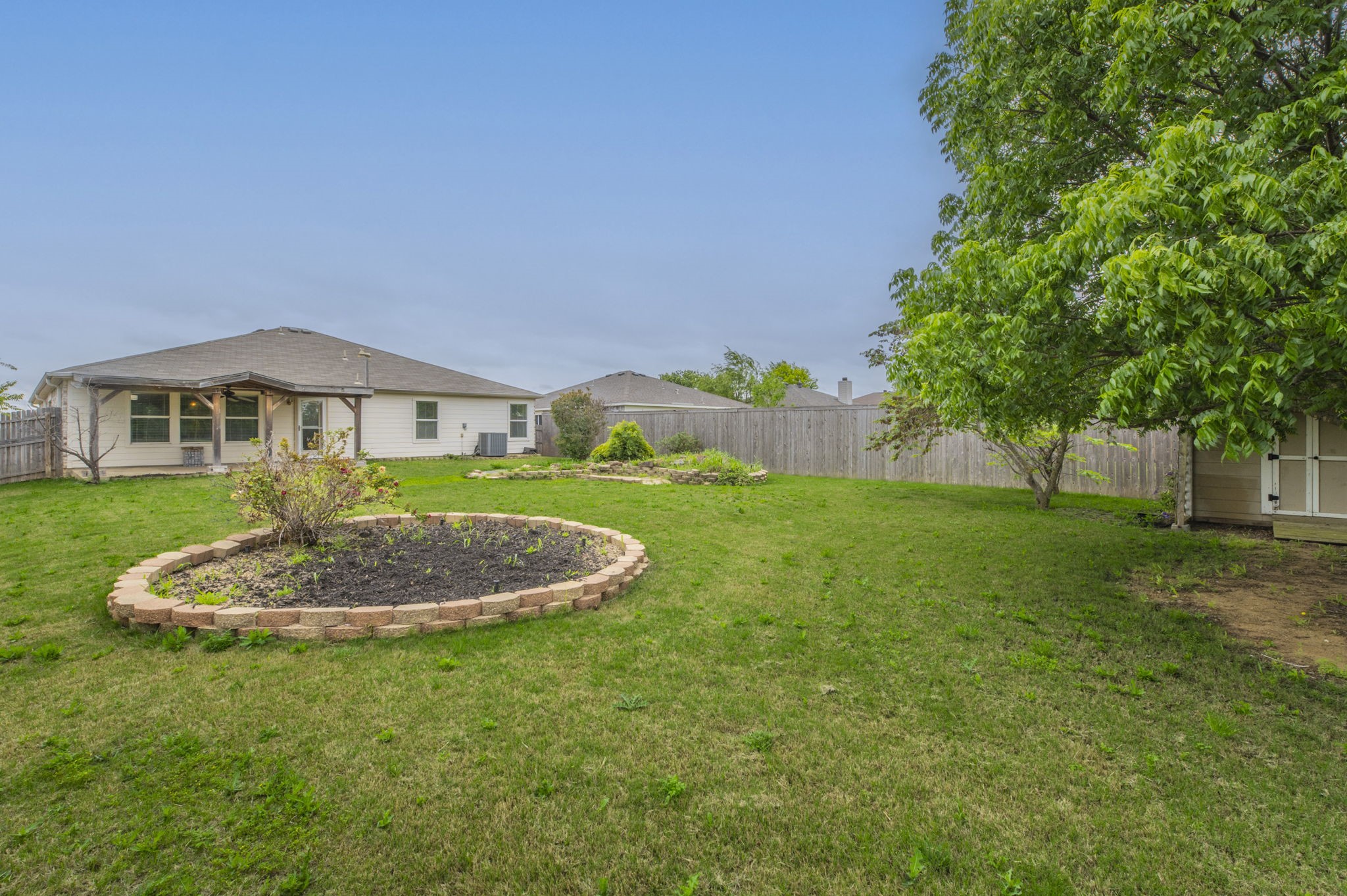 309 Broken Arrow Krum TX 76249
