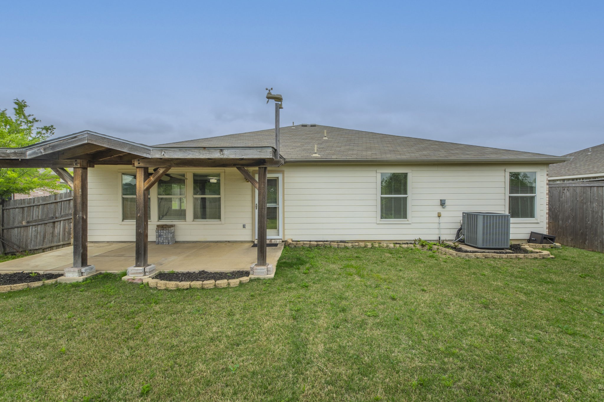 309 Broken Arrow Krum TX 76249