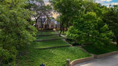 1254 Whispering Oaks Drive Desoto TX 75115