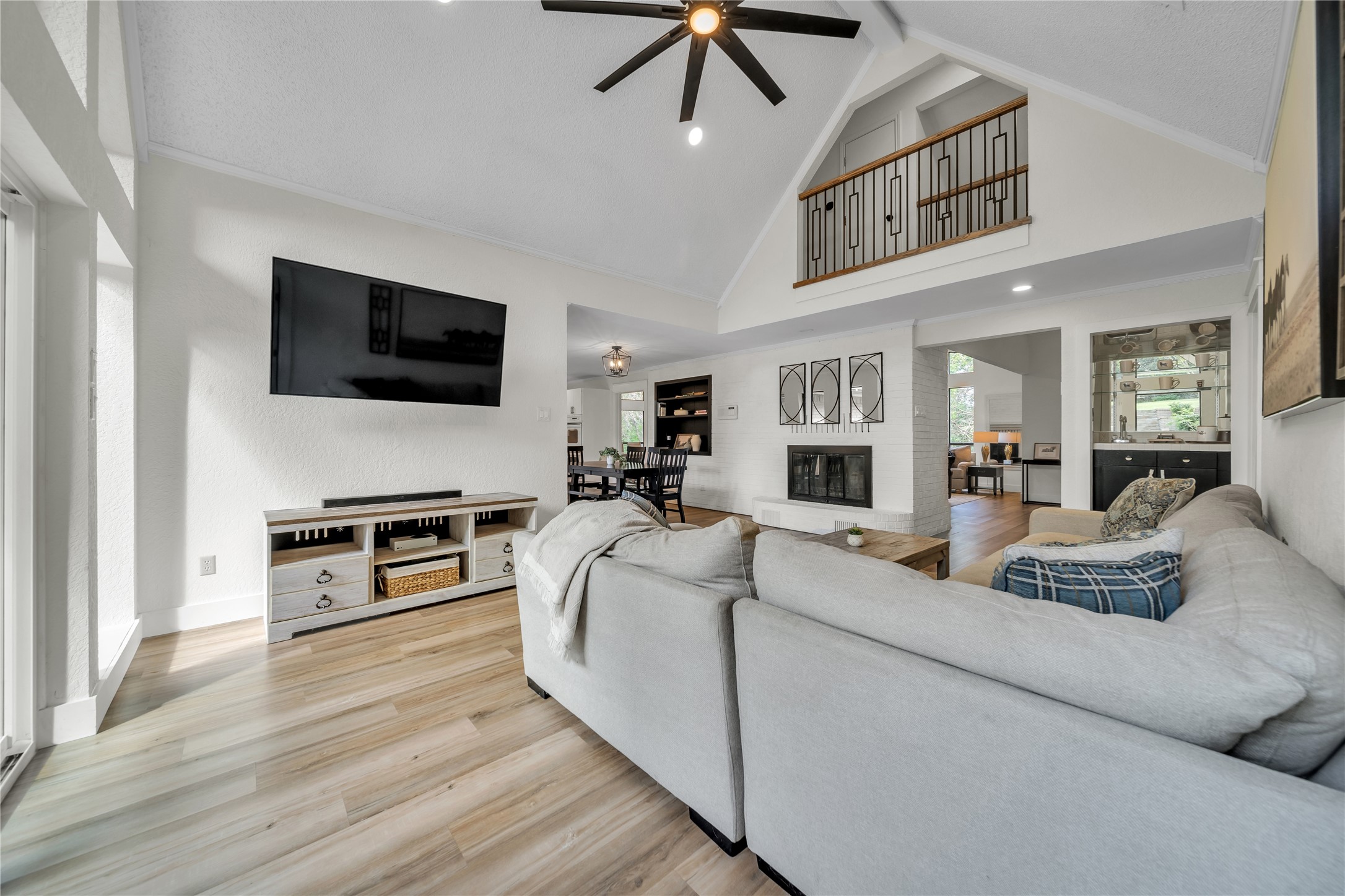 1254 Whispering Oaks Drive Desoto TX 75115