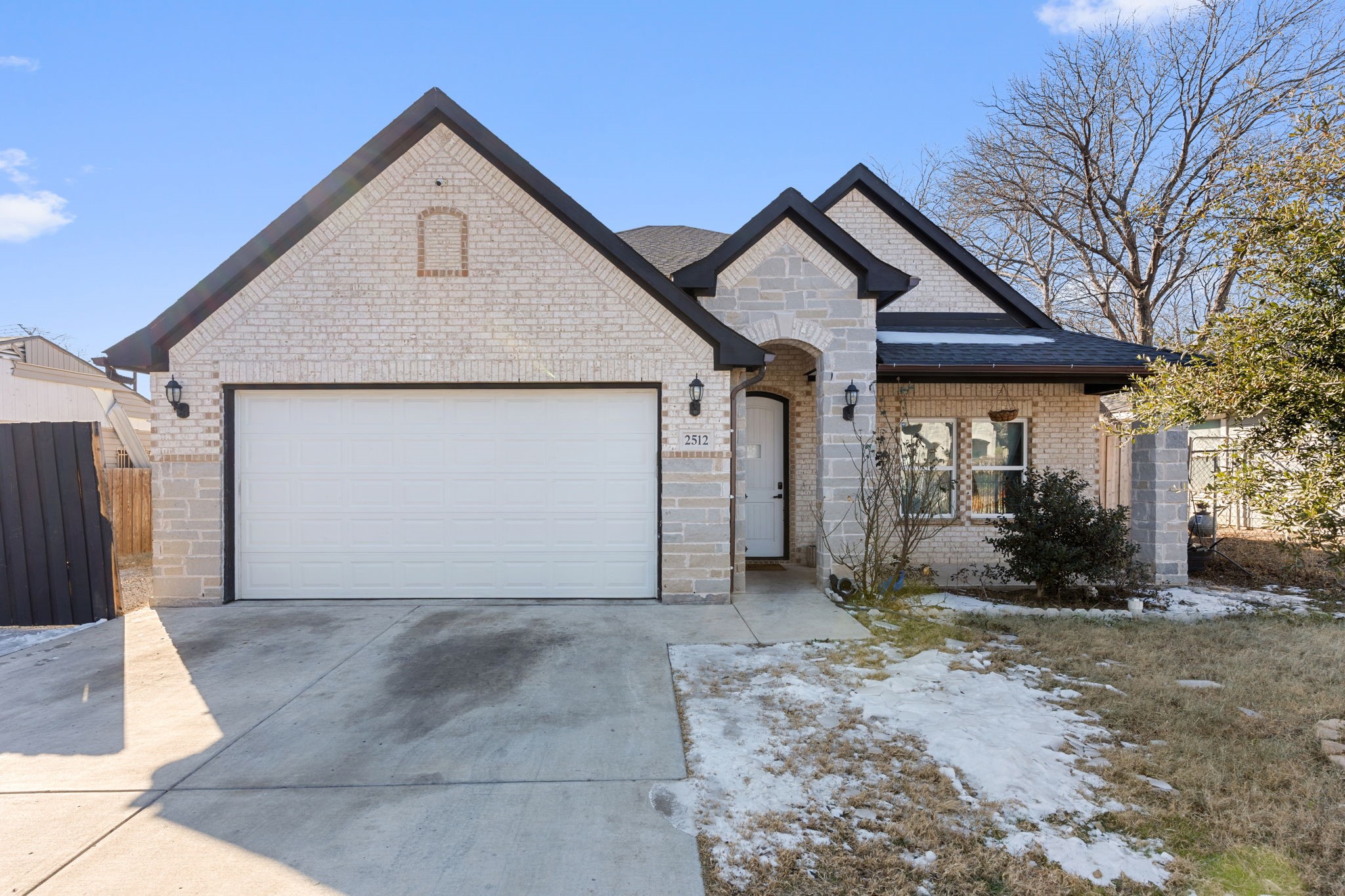 2512 High Crest Avenue Fort Worth TX 76111