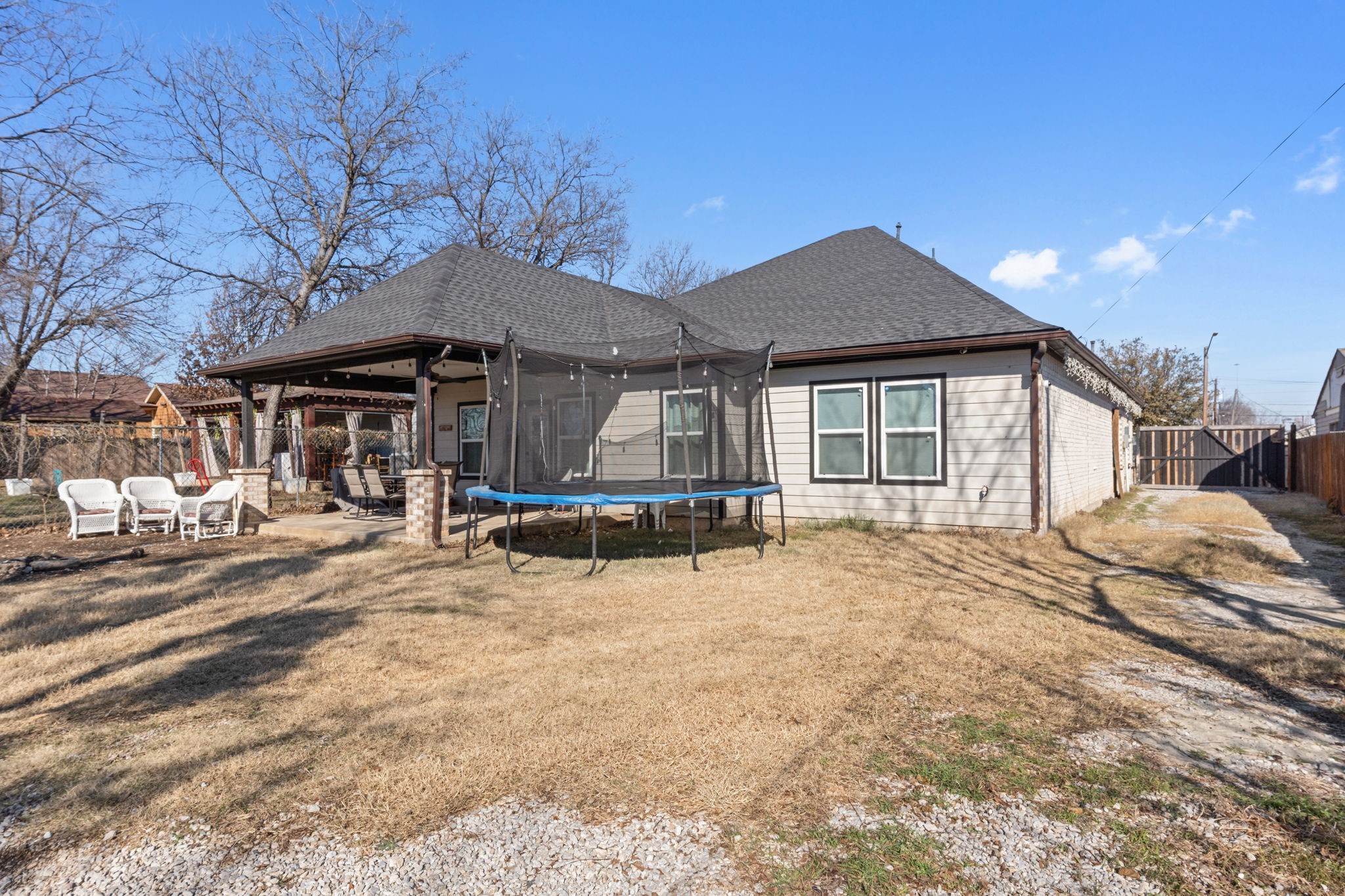 2512 High Crest Avenue Fort Worth TX 76111